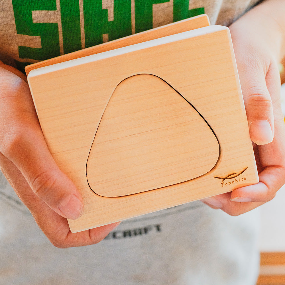 天然木の温もりと香りに包まれて