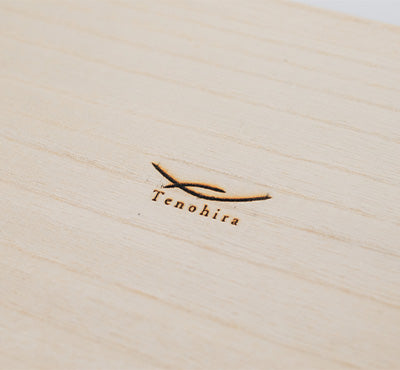 Tenohiraのロゴ入りの箱