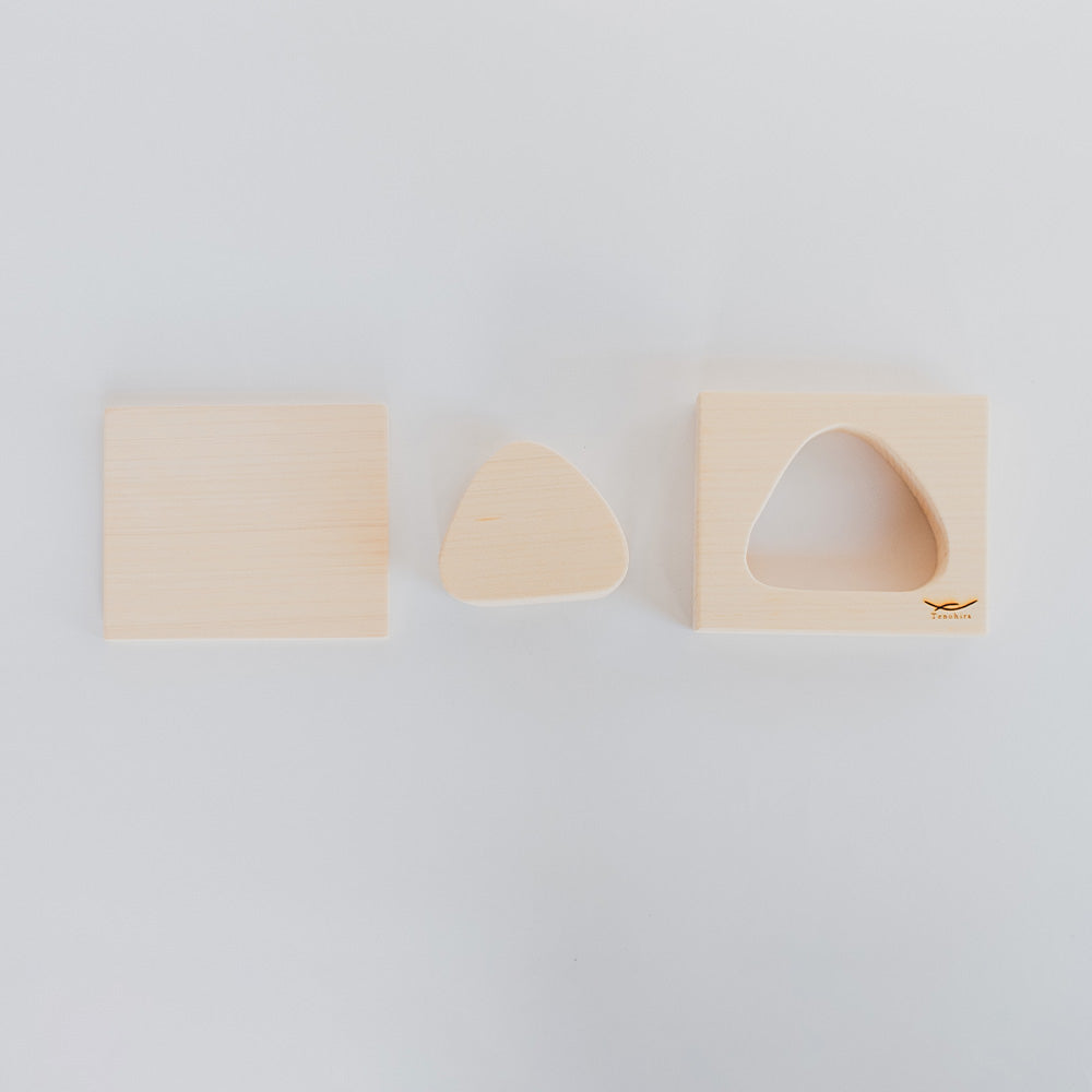 日々の食卓に、森の香りを。ひのきのおにぎり型。セット内容